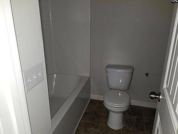3rd image of 630 Kimpton Dr