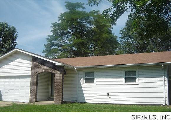 1st image of 913 Coral Dr
