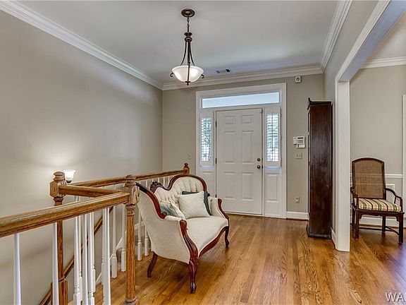 4th image of 3070 Yorktown Dr