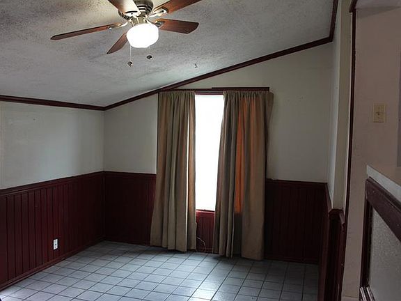 4th image of 2509 38th Ave N