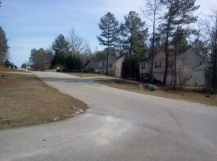 107 S Red Oak Way, Temple, GA 30179