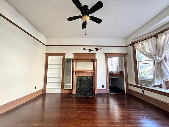 4th image of 1341 1/2 W 24th St