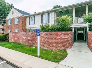 2103 Glouchester Dr, Cleveland, OH 44124