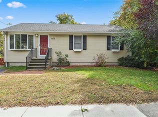 120 Eastgate Dr, Warwick, RI 02886
