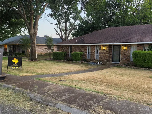 1033 Shadywood Ln, Desoto, TX 75115