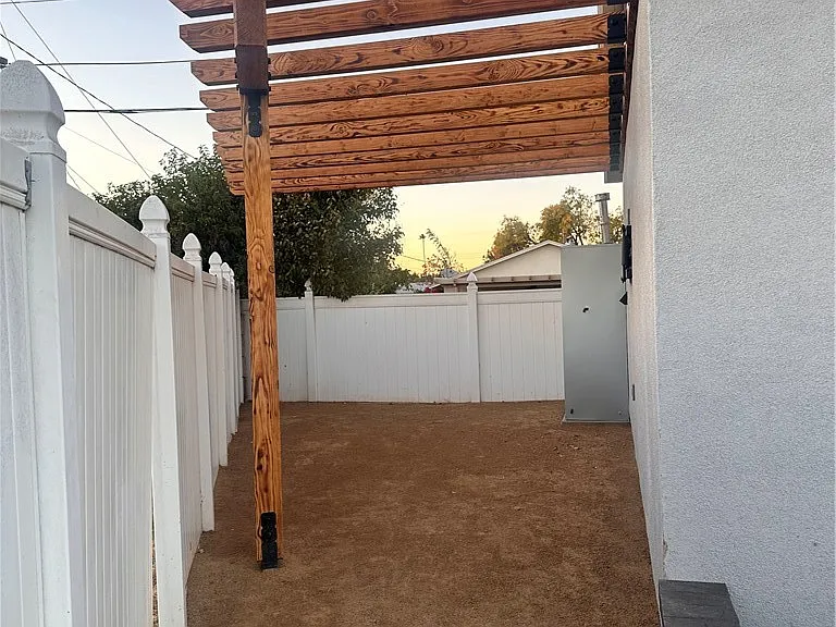 8937 Patrero St — Photo 3
