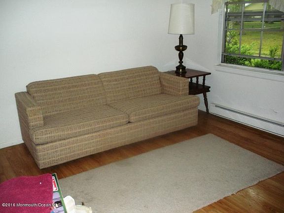 5th image of 37D Cambridge Ct #100D