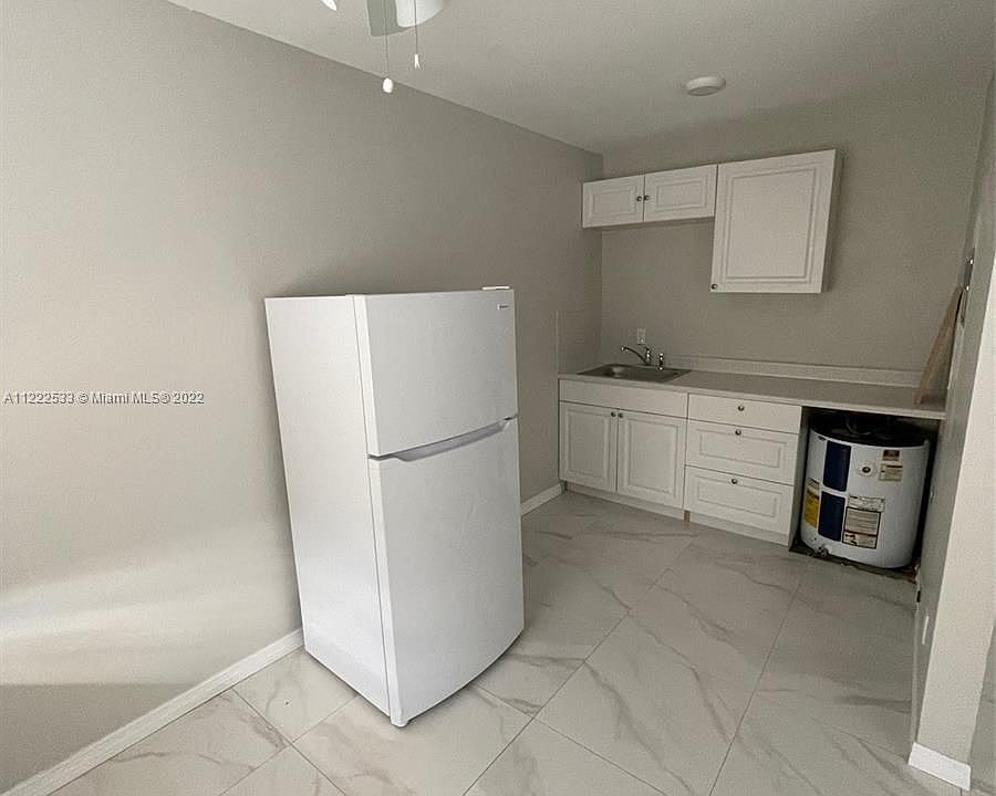 2nd image of 1101 S K St #3