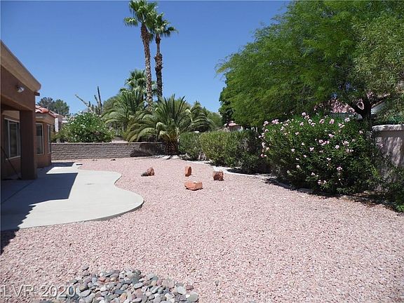 4th image of 9516 Ruby Hills Dr
