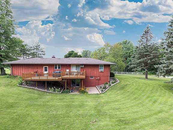 5th image of 12 Wilderness Ct