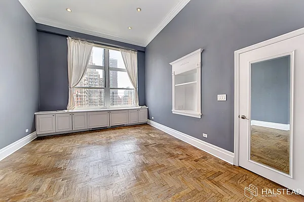 Rented by Halstead Real Estate | media 14