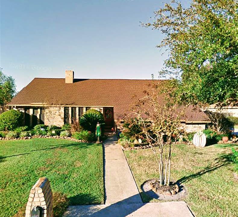 2nd image of 6860 Saratoga Cir