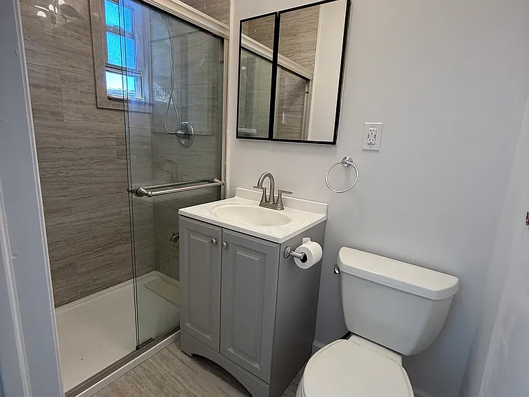 276 Onderdonk Ave #1 — Photo 4