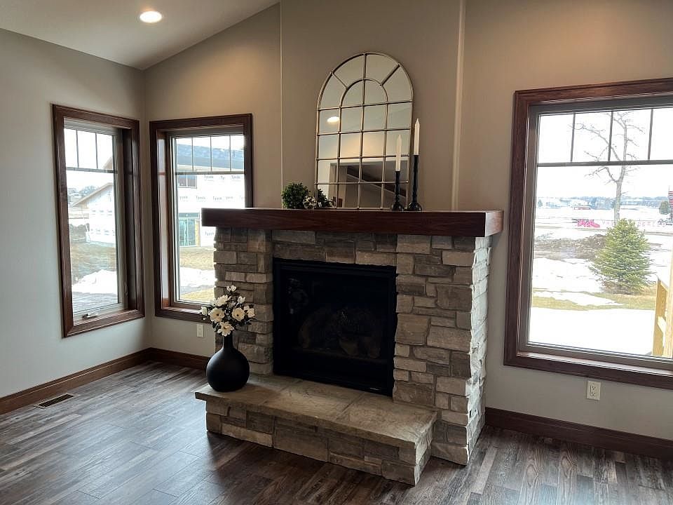 1902 Dakota St, Yankton, SD 57078 MLS 115605 Zillow