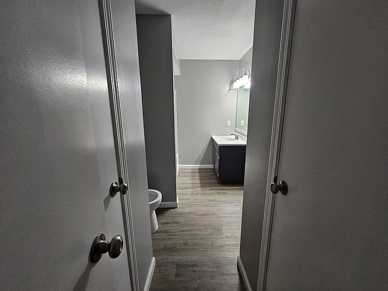 1516 Edgewood Dr — Photo 9