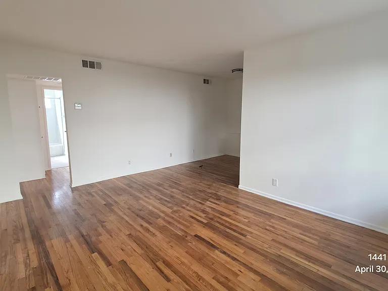1441 Euclid St #2 — Photo 5