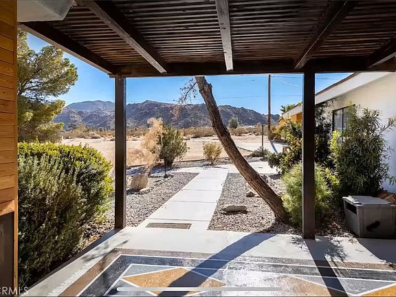 2nd image of 70138 Sullivan Rd