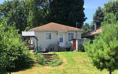 2nd image of 806 Goodwin Ave