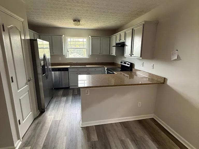 65 Ratliff Dr — Photo 8