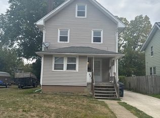 927 Hamlin St, Akron, OH 44320