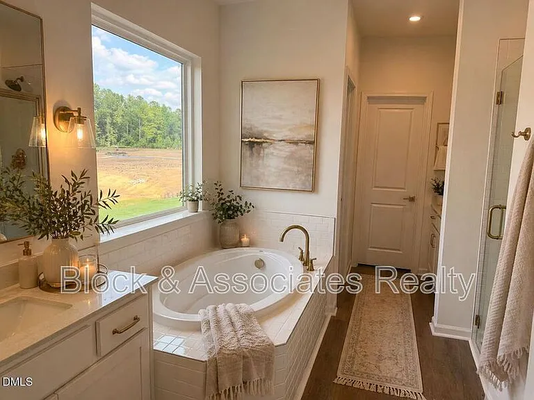 112 Moonflower Ln — Photo 6