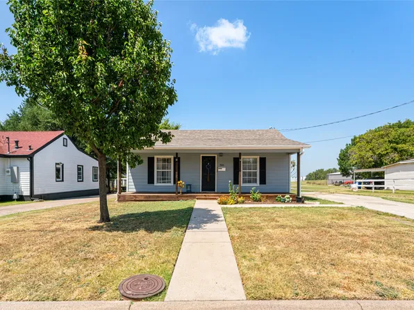 705 N Washington St, Farmersville, TX 75442