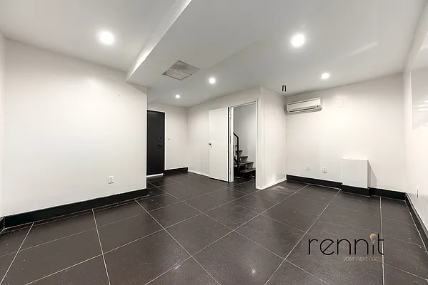 Rented by Rennit Inc. | media 9