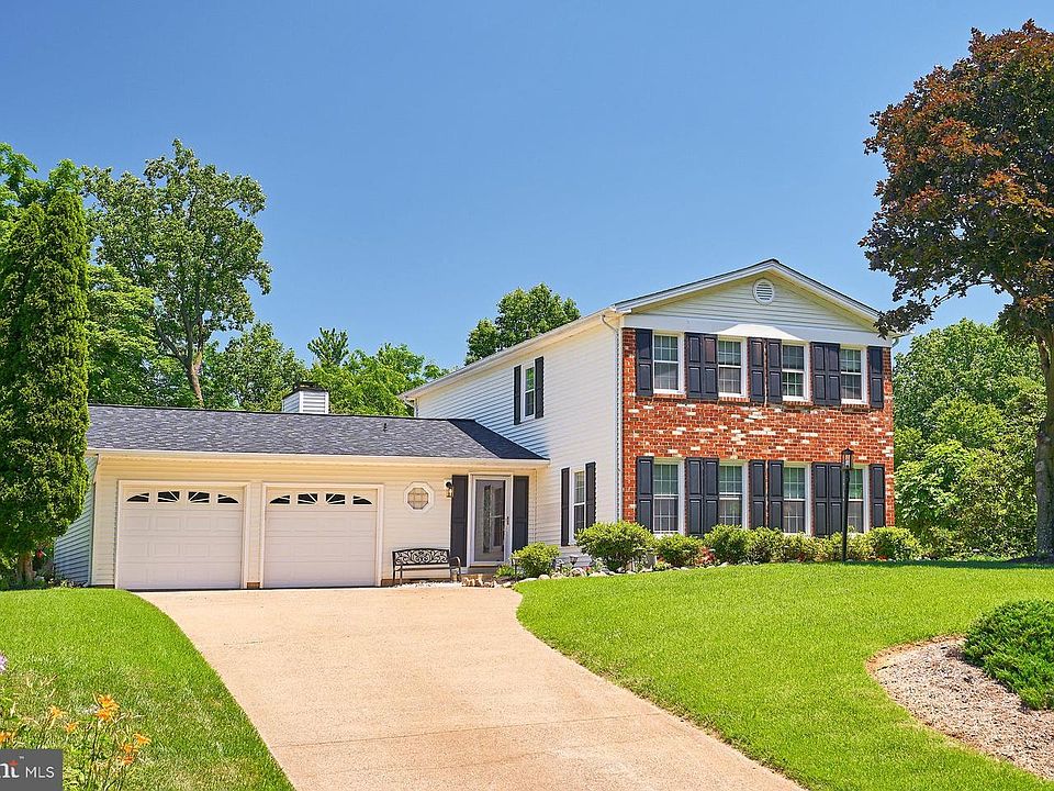 1st image of 15075 Greenmount Dr