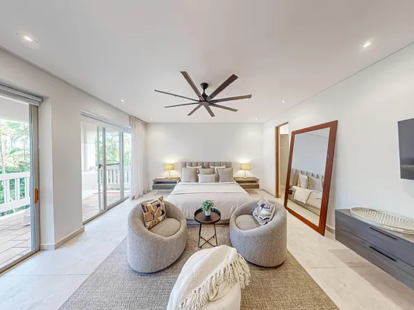 26 Fairways Village Dr, Dorado, PR 00646