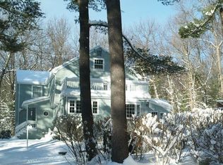 120 Evergreen Ln, Carlisle, MA 01741