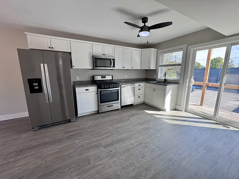 403 E Mulberry St #1 — Photo 3