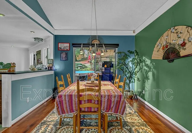 373 Laredo Dr — Photo 4