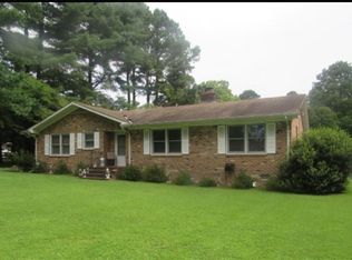 5257 Chestnut Fork Rd, Gloucester, VA 23061