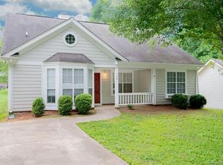 108 Cedarcroft Dr, Mooresville, NC 28115