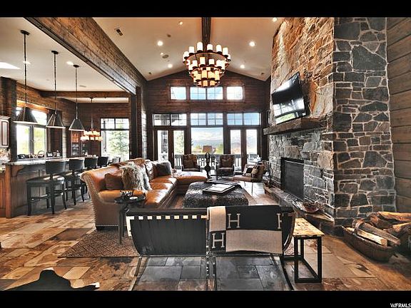 5th image of 2663 E Silverberry Ct