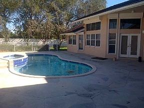 3rd image of 9521 NW 48th Mnr