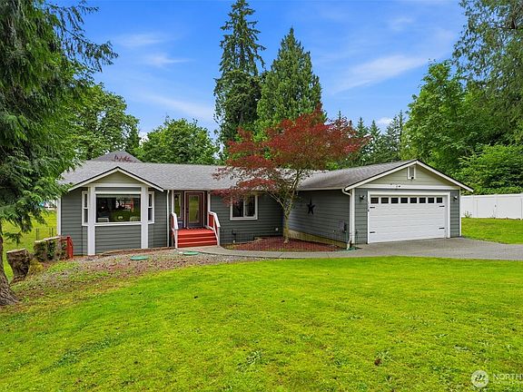 3rd image of 114 Madrona Drive NW