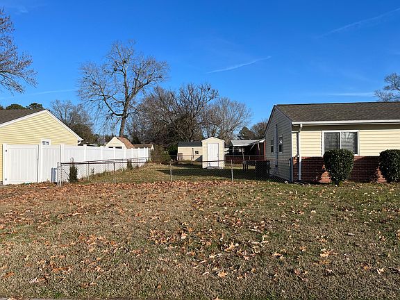 4th image of 328 Cassady Ave