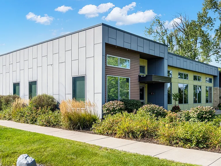 Shoreview Grand — Photo 23