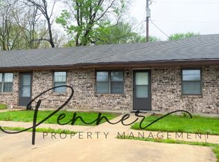 101-6 SW 7th St, Oak Grove, MO 64075