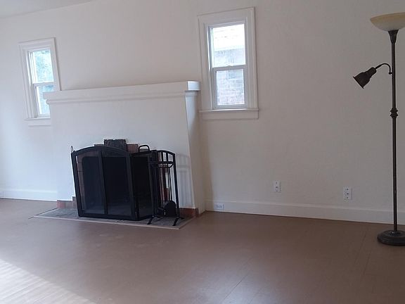 5th image of 4039 S D St