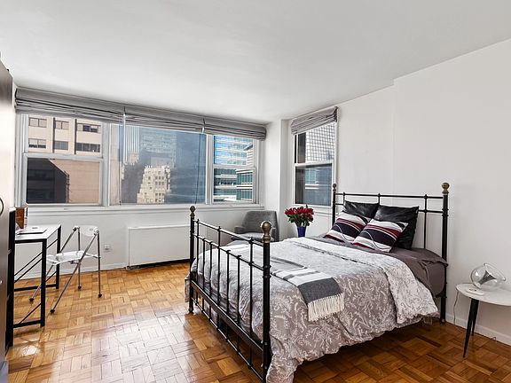 3rd image of 200 E 58th St APT 15E