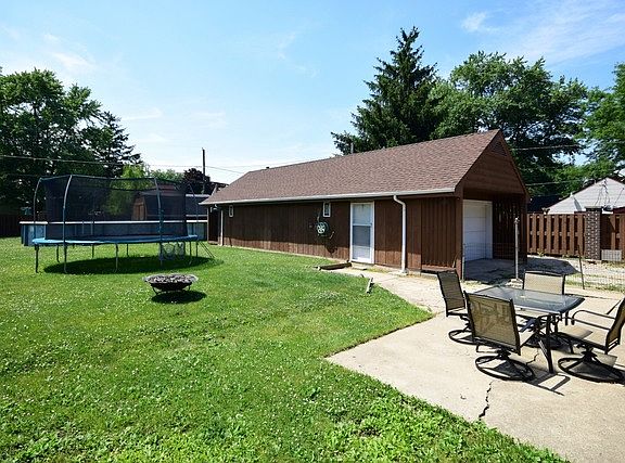 5th image of 2238 Emerson Ave