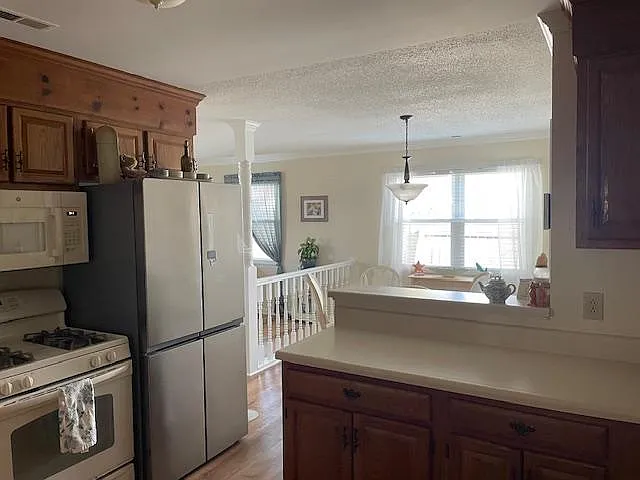 1012 Levy Loop — Photo 6