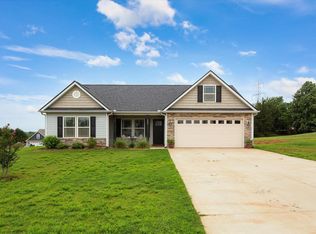 446 Roys Pl, Wellford, SC 29385
