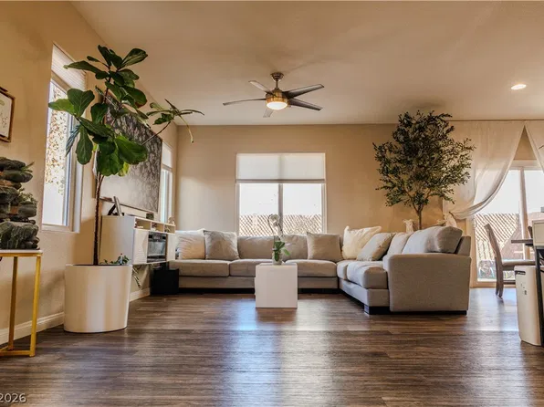 6204 Burrell Ct, Las Vegas, NV 89148