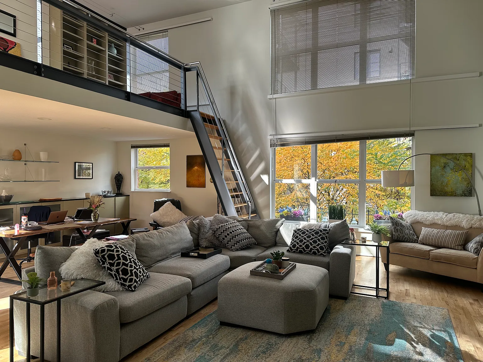 2 bed, 1.5 bath, 1578 sqft, $3,950 — Photo 1