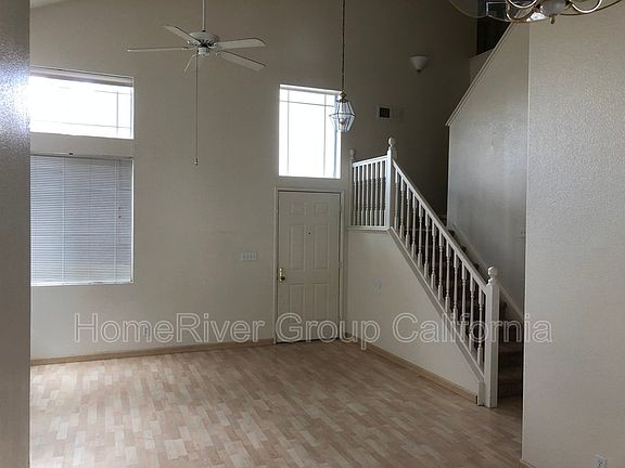 5th image of 126 Oxburough Dr