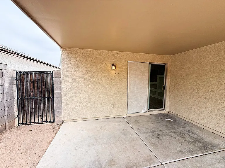 8062 W North Ln #109THDR — Photo 31