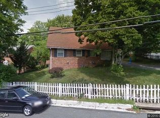 826 31st St S, Arlington, VA 22202